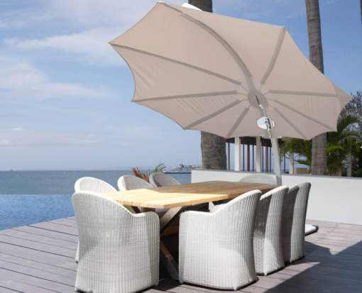 modern-leaf-icarus-flower-design-cantilever-umbrella-360-316-marine-grade-hotel-ocean-pool manutti
