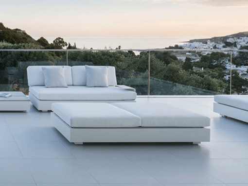 Ari 2-seater sofa luxury platform residential contract modern sunbrella outdoor furniture hamptons california high end design