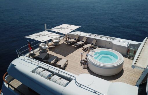 Hudson Luxury Yacht Furniture Umbrella Duo Tilt Marine Grade Modern High end Design Yacht Life